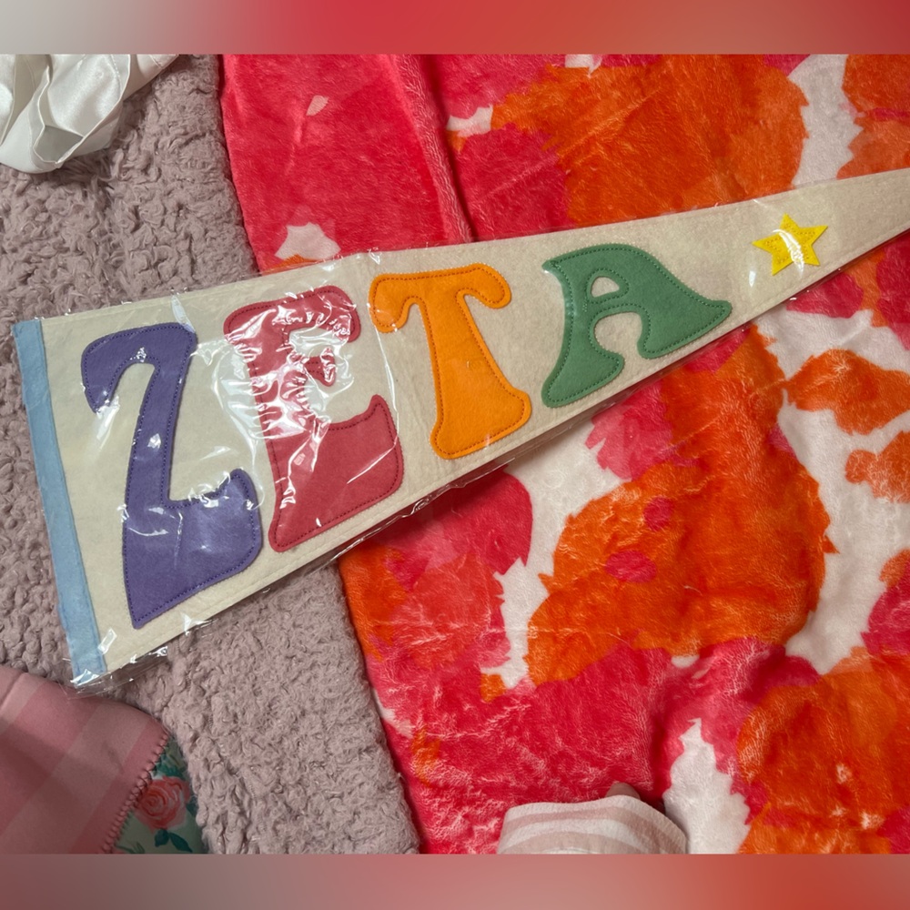 zeta flag decor